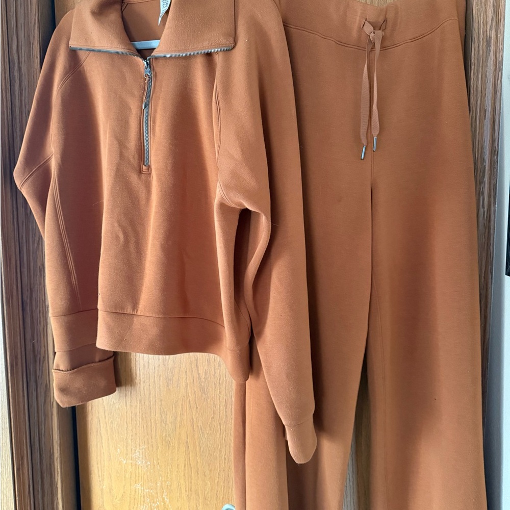 SPANX Air Essentials Track Pants & Pullover